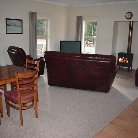 Gladstone Cottage Twizel Extérieur photo